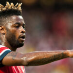 Alexandre Song a dit stop