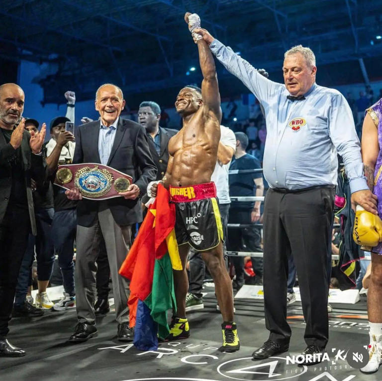 Boxe : comment le camerounais Lélé Sadjo a conservé son titre européen des super-moyens