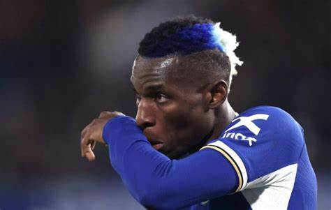 Chelsea : la star ivoirienne Didier Drogba vole au secours de Nicolas Jackson