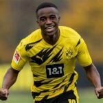 Accusé d’avoir fraudé sur son âge, Youssoufa Moukoko remporte le procès