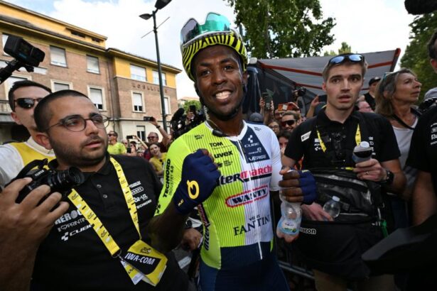 Tour de France 2024 : l’érythréen Biniam Girmay entre dans l’histoire en remportant la 3e étape