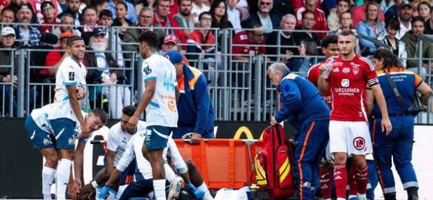 L’Olympique de Marseille redoute une grave blessure pour Faris Moumbagna