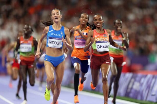 JO Paris 2024 : doublé pour la Kényane Beatrice Chebet en or sur 10 000m après le 5 000m
