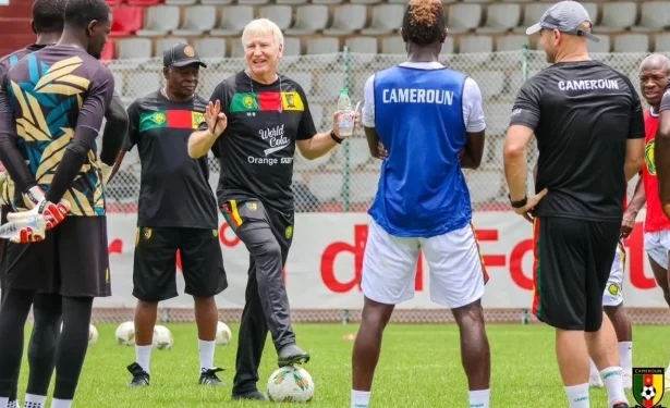 Cameroun : les vieux démons ressurgissent, Marc Brys menace de démissionner