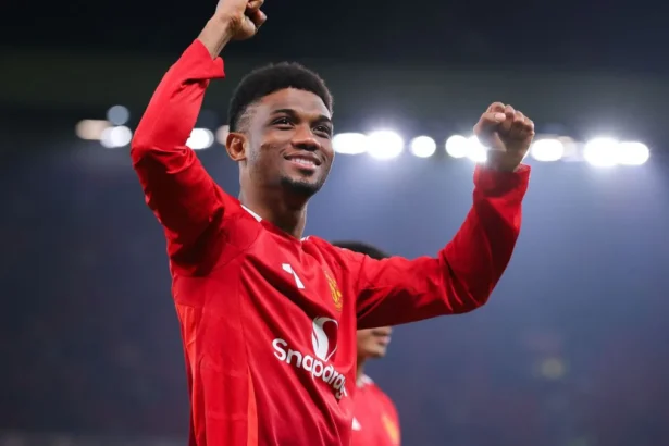 Premier League : l’ivoirien Amad Diallo sauve Manchester United avec un triplé