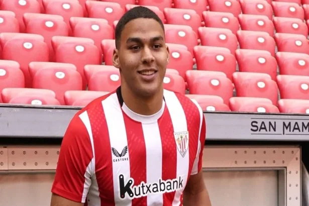 Maroc : l’attaquant de l’Athletic Bilbao Maroan Sannadi fait les yeux doux à Regragui