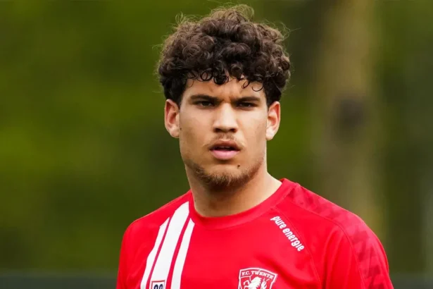 Binationalité : Julien Mesbahi, choisit le Maroc