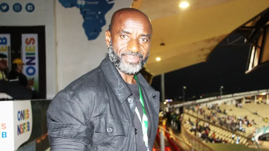 Cameroun vs Libye : le match vu par Bernard Tchoutang en tribune d’honneur