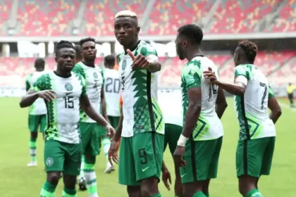 Nigéria : pour sa première liste des Super Eagles, Eric Chelle convoque 6 nouveaux joueurs