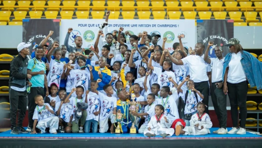 Baby Champion 2025 : succès retentissant du club Suprême Taekwondo