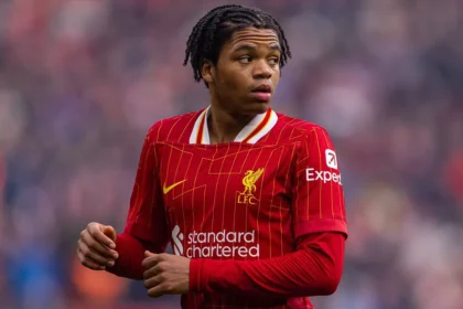 Rio Ngumoha : le jeune prodige anglo-nigérian qui brille à Liverpool et en Europe