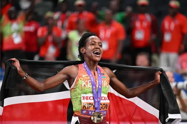 Faith Kipyegon sacrée au 1500 m féminin aux Mondiaux d’athlétisme 2025