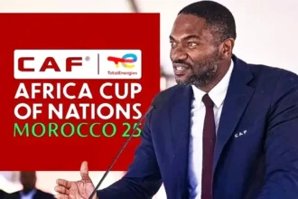 Coup de tonnerre à la Confédération africaine de football : Véron Mosengo-Omba démissionne, Samson Adamu nommé en urgence