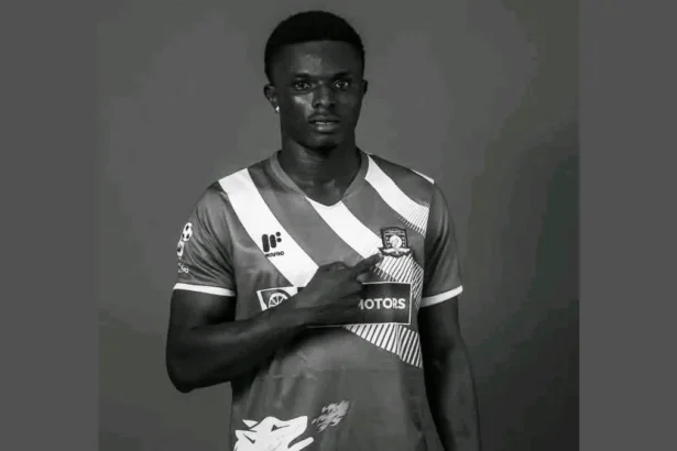 Drame au Ghana : le jeune talent Dominic Frimpong tué lors d’une attaque armée contre le bus de Berekum Chelsea