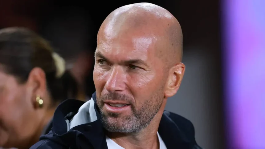 Zinédine Zidane succède à Didier Deschamps comme sélectionneur des Bleus