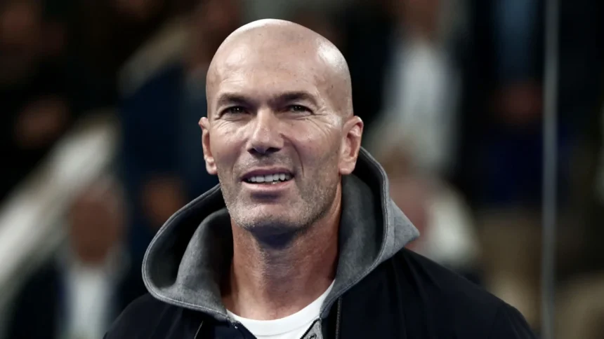 Zinédine Zidane nommé sélectionneur de l'équipe de France : ses premières annonces