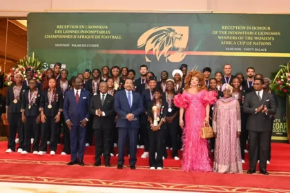 Cameroun : Paul Biya promet des résidences aux Lionnes Indomptables